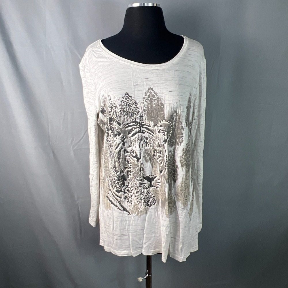 Zenergy By Chico's T Shirt Women 2 White Black Tiger Graphic Subtle Studded Slit